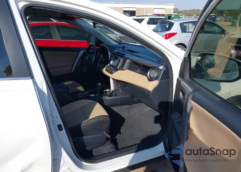 2018 Toyota Rav4 Xle z USA, uszkodzony, nr VIN JTMWFREVXJJ151537